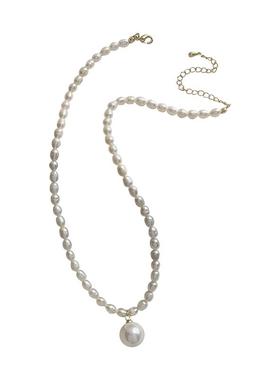 淡水珍珠项链女2025新款爆款高级设计感轻奢小众锁骨链颈链配饰女