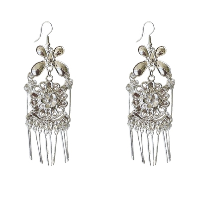 风起蝶来苗银雕花蝴蝶细流苏耳环