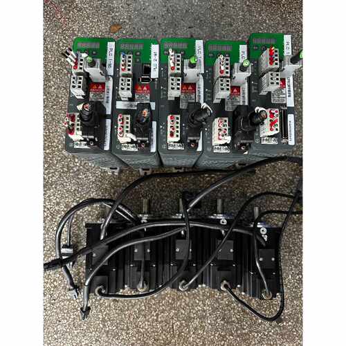 询价下单拆机 施耐德伺服200W LXM26DU02M3X 实图 一