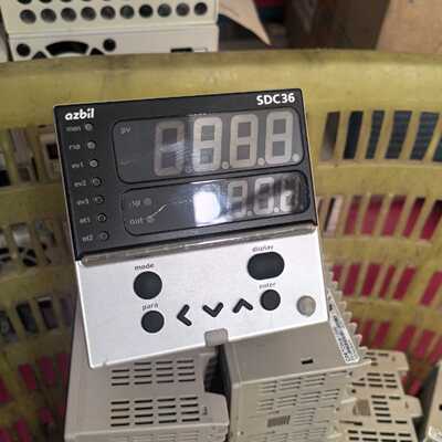 拆机azbil山武温控器C36TCOUA1200数量8