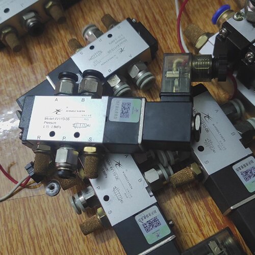 拍前询价：星辰电子阀4V11006DC24V3.0W实物