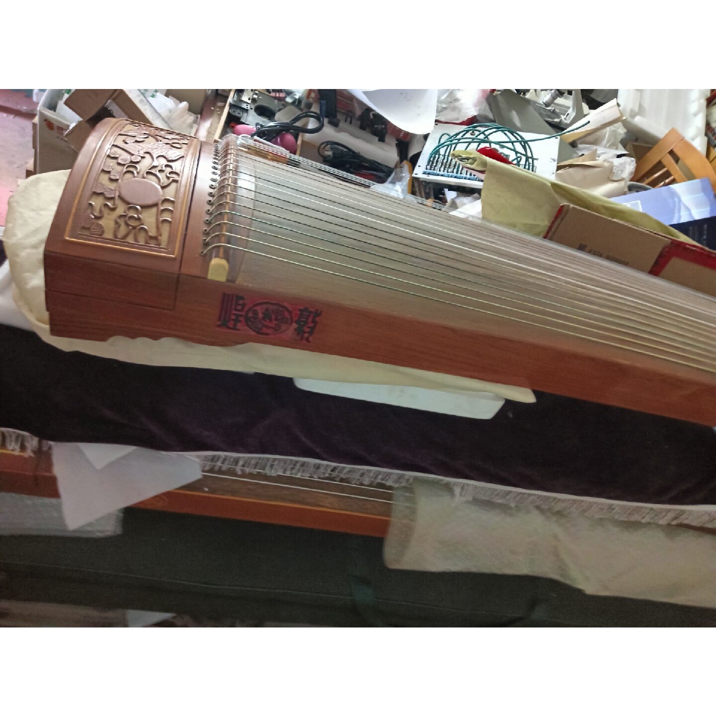 议价1#古筝，敦煌老红标双鹤朝阳古筝，名家正品。筝码齐全都在