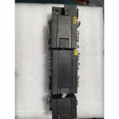 PLC一套，含CPU224XP CN和两个扩展模块E—议价