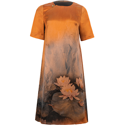 美丽客栈修身小A版圆领连衣裙