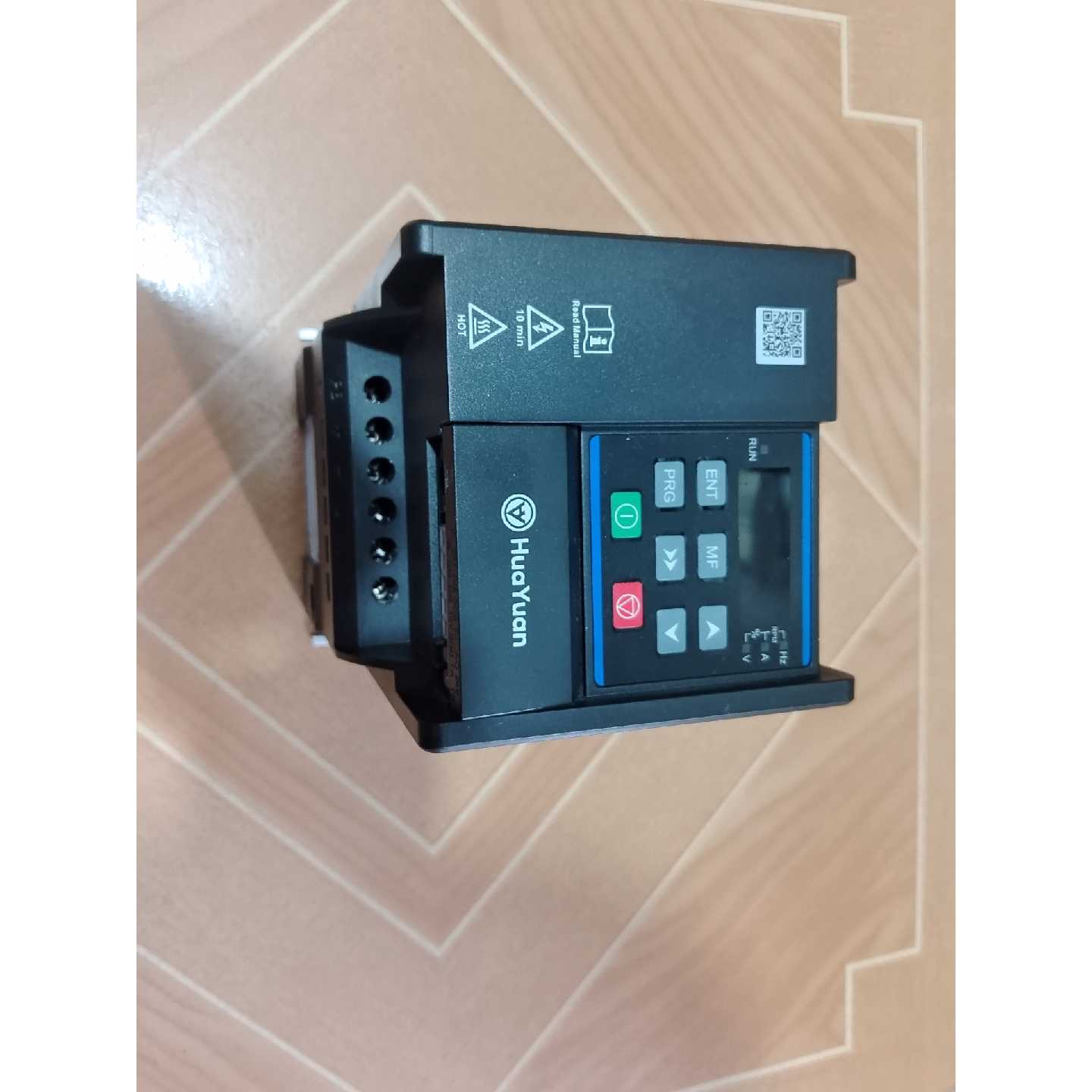 议价-华远变频器M1-2S0007-B,功率0.75kw,220v