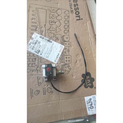 询价Humphrey电磁阀，型号5410 32，24V DC