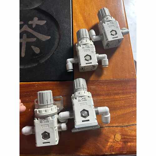 【请询价】拆机日本SMC原装真压阀IRV10LC08两个I