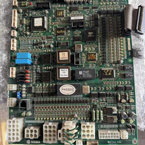 星玛电梯主板SMCB3000CiRev1.5版本成色