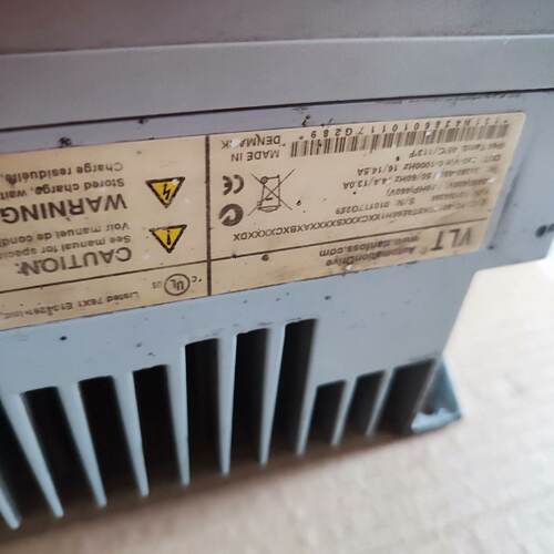 溢价-丹佛斯变频器，FC301P7K5T4E6GH1，1.5KW(
