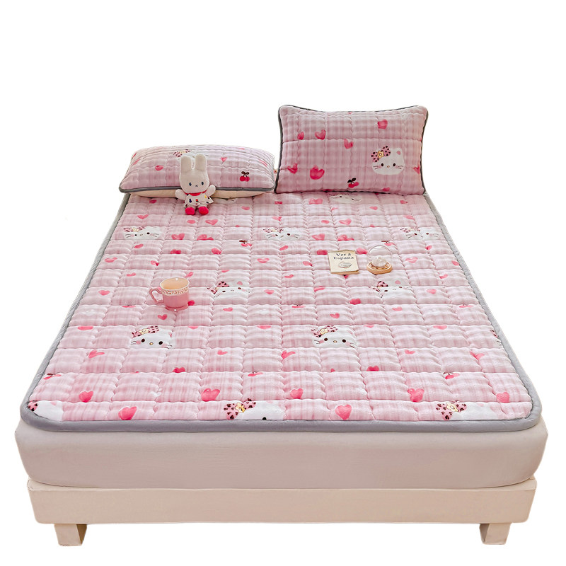 暖到离谱的牛奶绒床垫