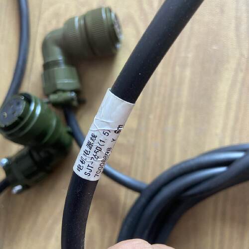 议价广州数控驱动器电源线7米长电机线动力线伺服电机线广数GR200