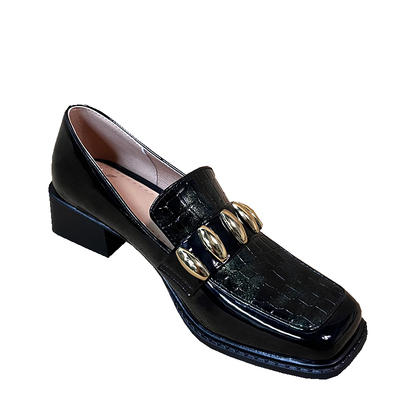 熟女方头乐福鞋女粗跟漆皮金属扣