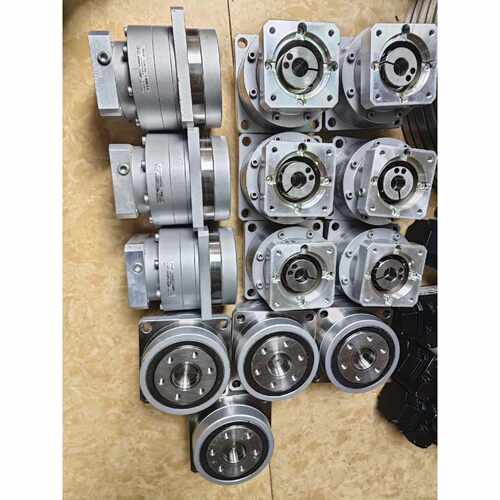 询价下单新宝VRGF-50C90-14BK14行星减速机拆机成色