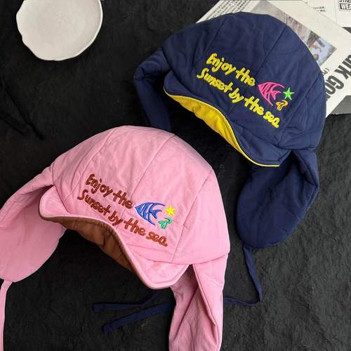 韩系粉色字母刺绣雷锋帽男女秋冬新款保暖加厚护耳飞行帽子显脸小