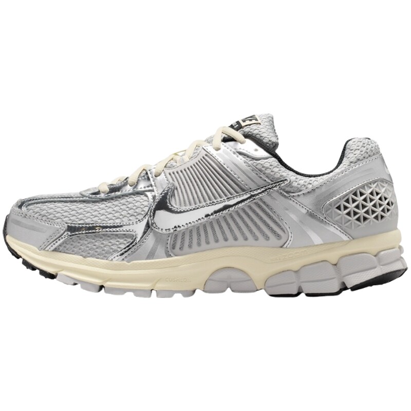 NIKE耐克男子ZOOM VOMERO 5迈柔复古跑鞋风运动鞋IM3486-002