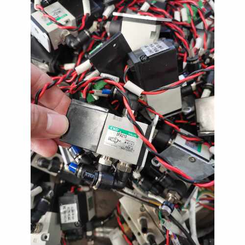 溢价-CKD电磁阀3PA210带支架    的