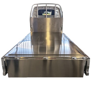 五菱荣光新卡双排单排下乡版不锈钢护板车厢护板垫车厢货箱宝改装