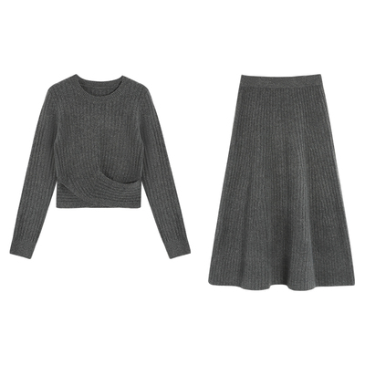 交叉设计感圆领毛衣女