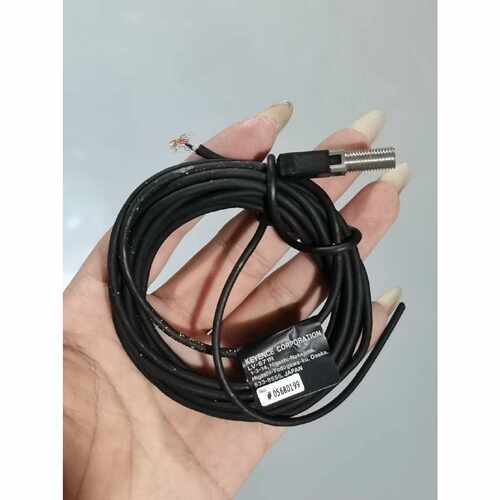 基恩士KEYENCE激光传感器S71R，议价商品