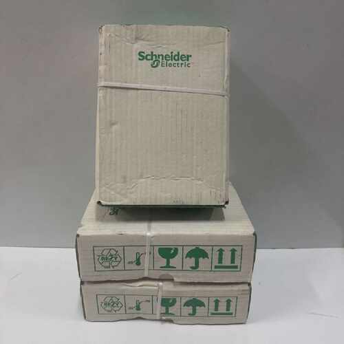 LOT OF 3 PCS Schneider VE3A1102 Remote mounting Kit