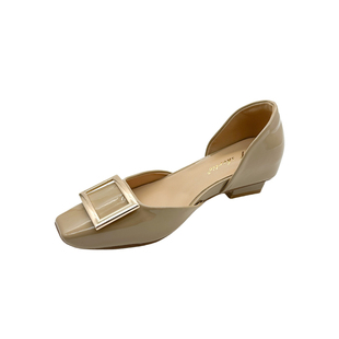 花信风 隐形内增高6CM方扣单鞋女漆皮2026新款夏季气质中空凉鞋女