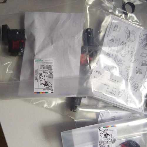议价Schneider施耐德全新原装正品XCKJ10541H29 现货
