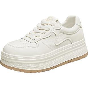 百思图春秋新款百搭厚底松糕小白鞋运动板鞋女休闲鞋W0803CM5