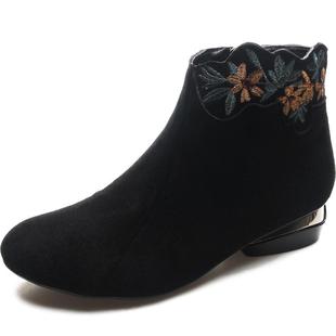 平底绒面短靴女春秋单靴羊皮马丁靴2025新款靴子秋冬季绣花鞋女靴