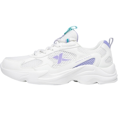 特步女鞋透气网面运动鞋