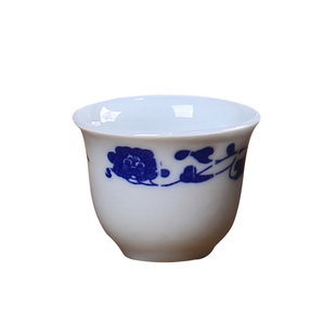 景德镇制青花10个装白酒杯便宜小酒盅家用舞蹈道具杯牙医调粉杯