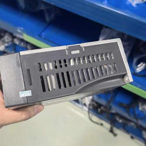 议价伺服驱动器ASD-B2-0121-B，100W功率，输入适用