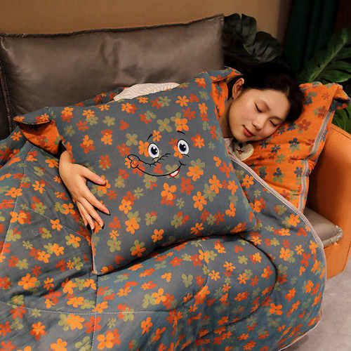 抱枕被子两用豆豆绒办公室午睡枕头二合一汽车靠枕午休车载床头