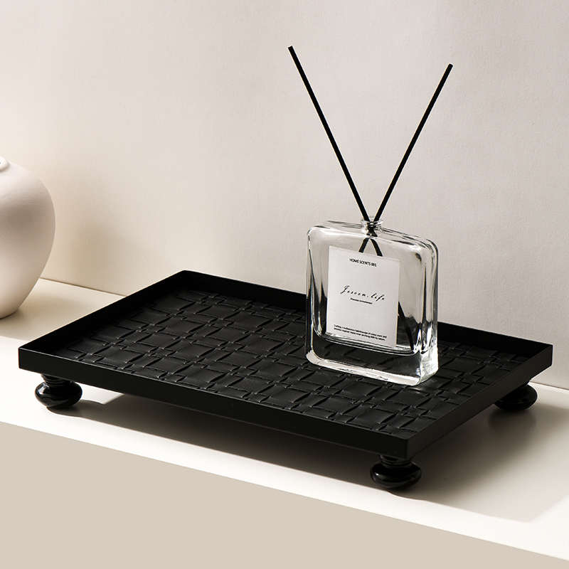 小西家轻奢风木脚编织纹皮革铁艺长方盘桌面收纳盘玄关装饰摆盘