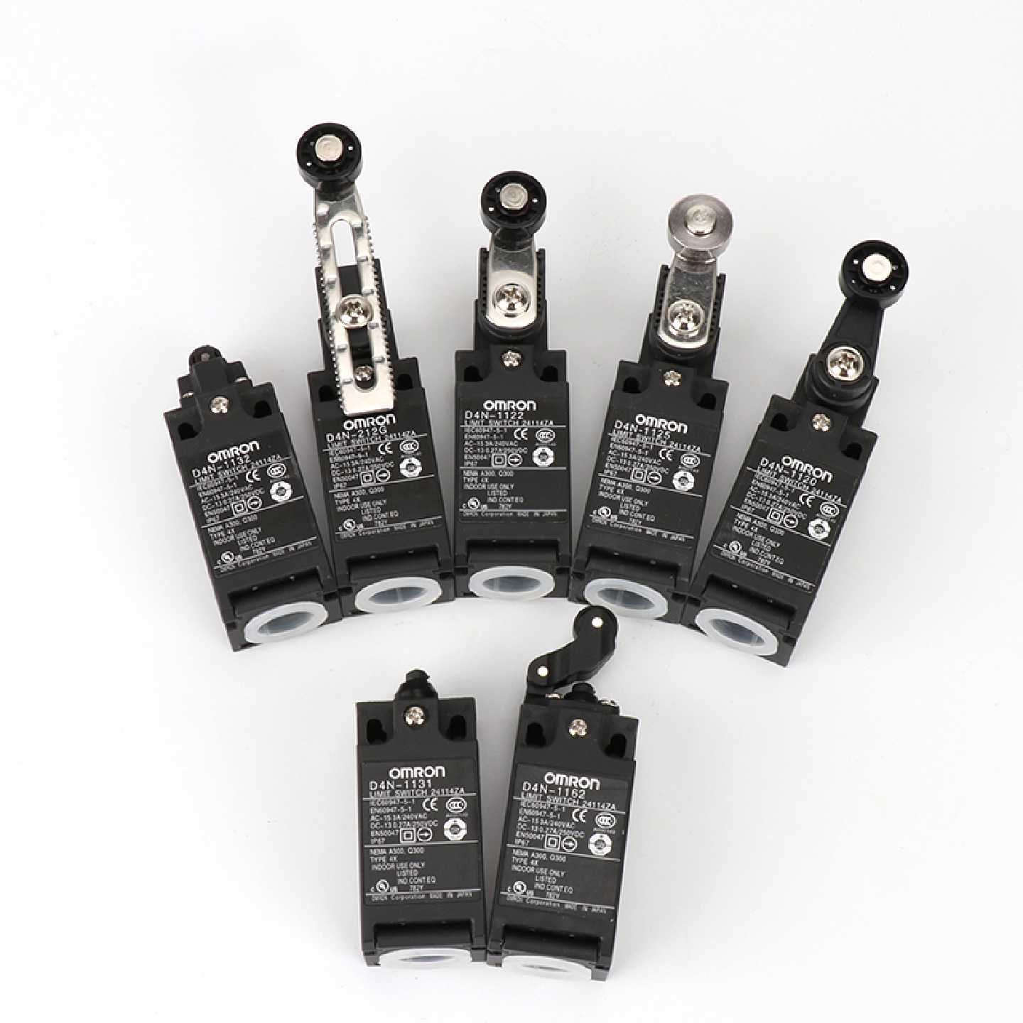 议价正品欧姆龙OMRON行程开关D4N-2120 D4N-212G D4NA-4132-4122-