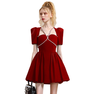茬客法式红色连衣裙女2025年夏季新款钉珠复古气质优雅收腰小礼服