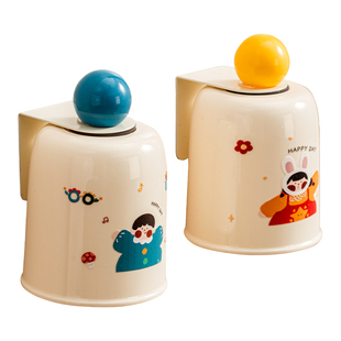 磁吸漱口杯置物架一家四口壁挂免打孔沥水倒扣儿童牙杯牙缸刷牙杯