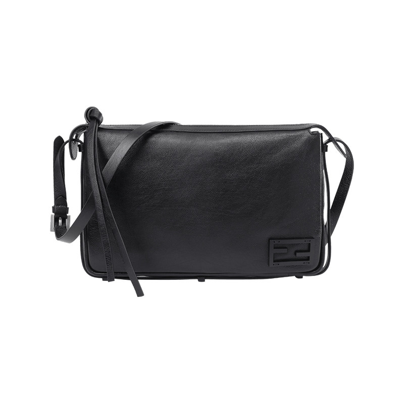 FENDI中号中号单肩斜挎包