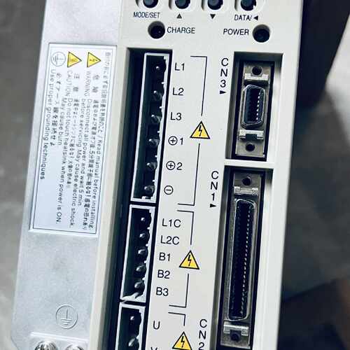 询价-安川伺服电机 驱动器，电机SGMGH－09ACA61，驱动器