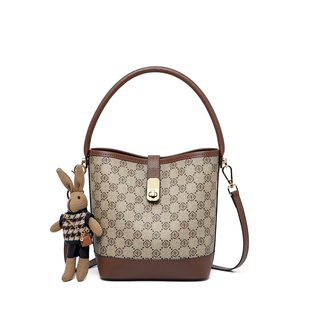 斜挎女包2026新款时尚大容量手提包女士高级感小众休闲老花单肩包