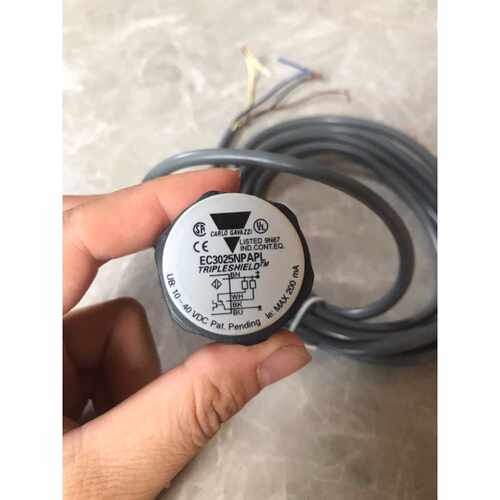 瑞士佳乐CARLO EC3025NPAPL接近开关原装正品，