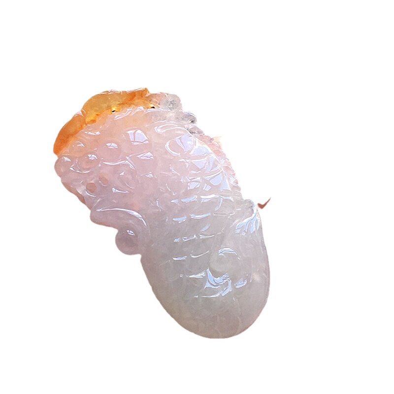 缅甸翡翠冰种精雕鱼化龙吊坠