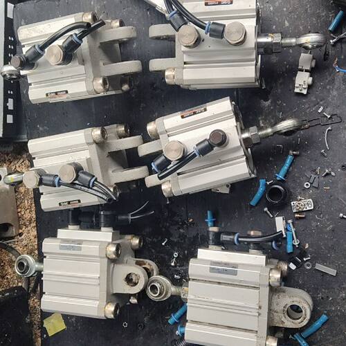 【维修议价】SMC气泵型号CQ2D63一30DC6个单价80有需议价734