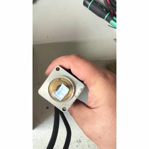 议价伺服电机R88MW10030LS1100W1维修
