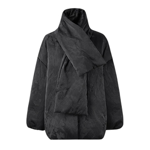 秋水伊人国风盘扣圆领暗提花黑色羽绒服2025年冬季新款女优雅外套