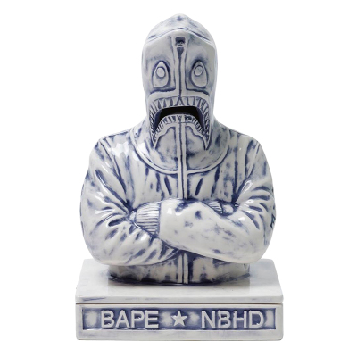 现货BAPE联名香炉鲨鱼摆件