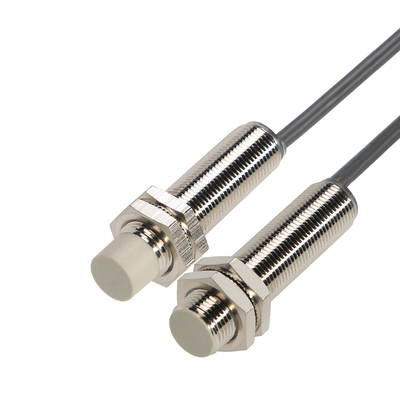 至璨M30接近开关远长距离40mm常开NPN常闭PNP三线24V电感式传感器