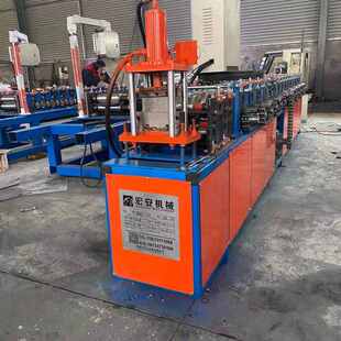 彩钢围挡全套设备围挡板压瓦机 建筑围挡板踢脚线警示带设备