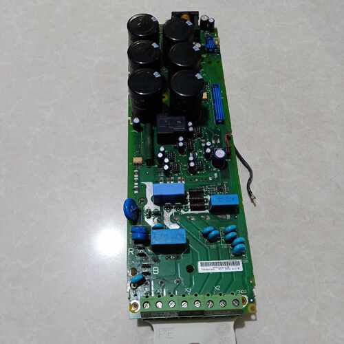 议价ABB变频器ACS400 SNAZ 4231I 3BSC980004R790 BSM35GD120DN2E