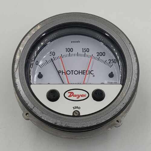 Dwyer Instruments Photohelic Pressure Gauge 3000MR-250A-TP U