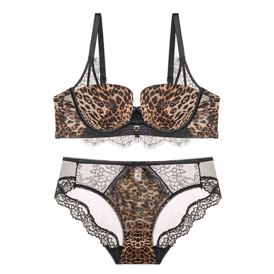 维多利亚性感豹纹聚拢内衣显大